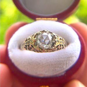Absolutely stunning antique rose cut diamond ring in 8k gold size 8!